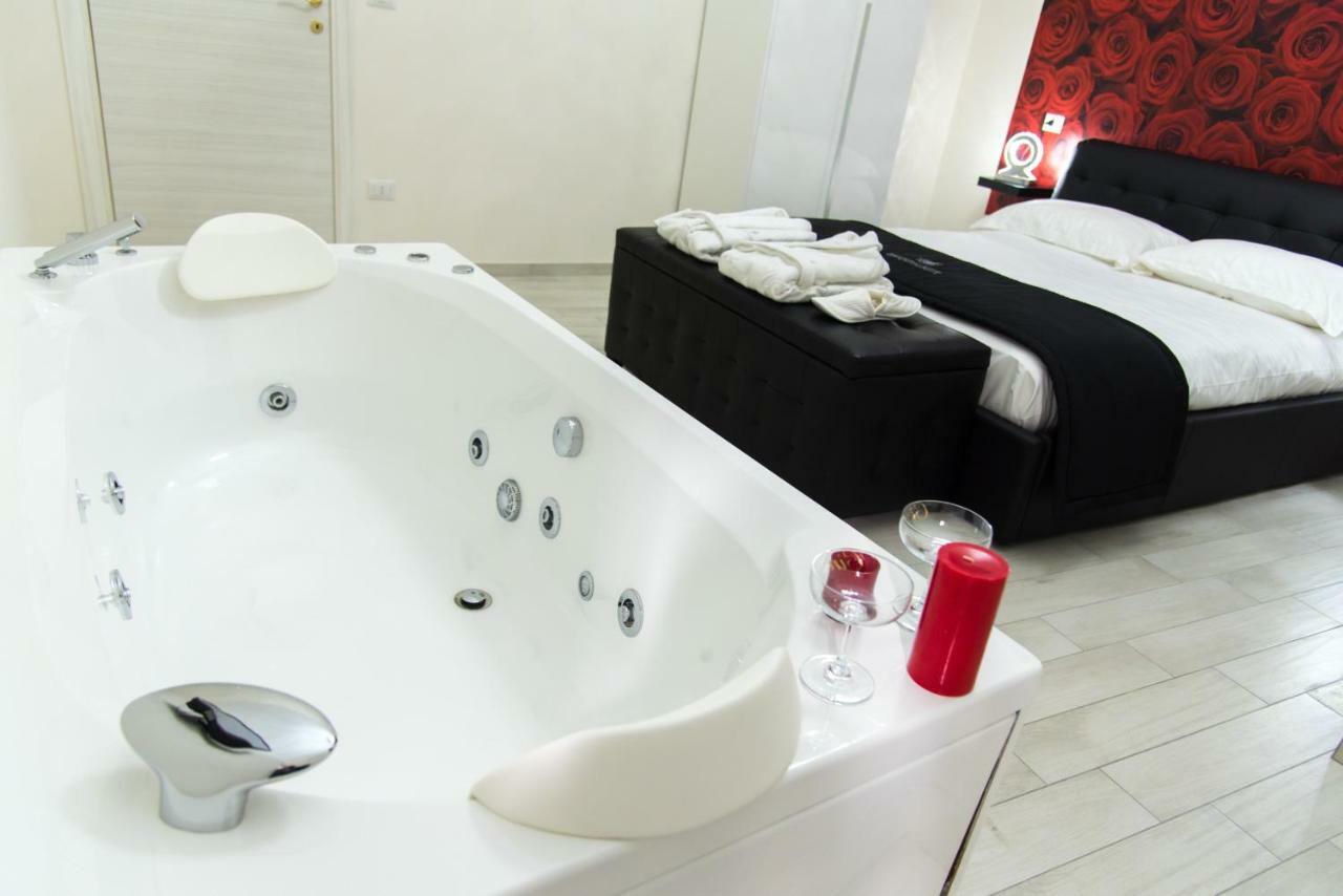 Essential Suite B&B Botanic Napoli Esterno foto